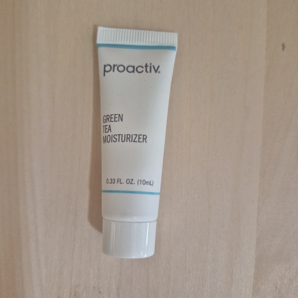 🎊🎊NEW🎊🎊 0.33 Proactiv Green Tea Moisturizer